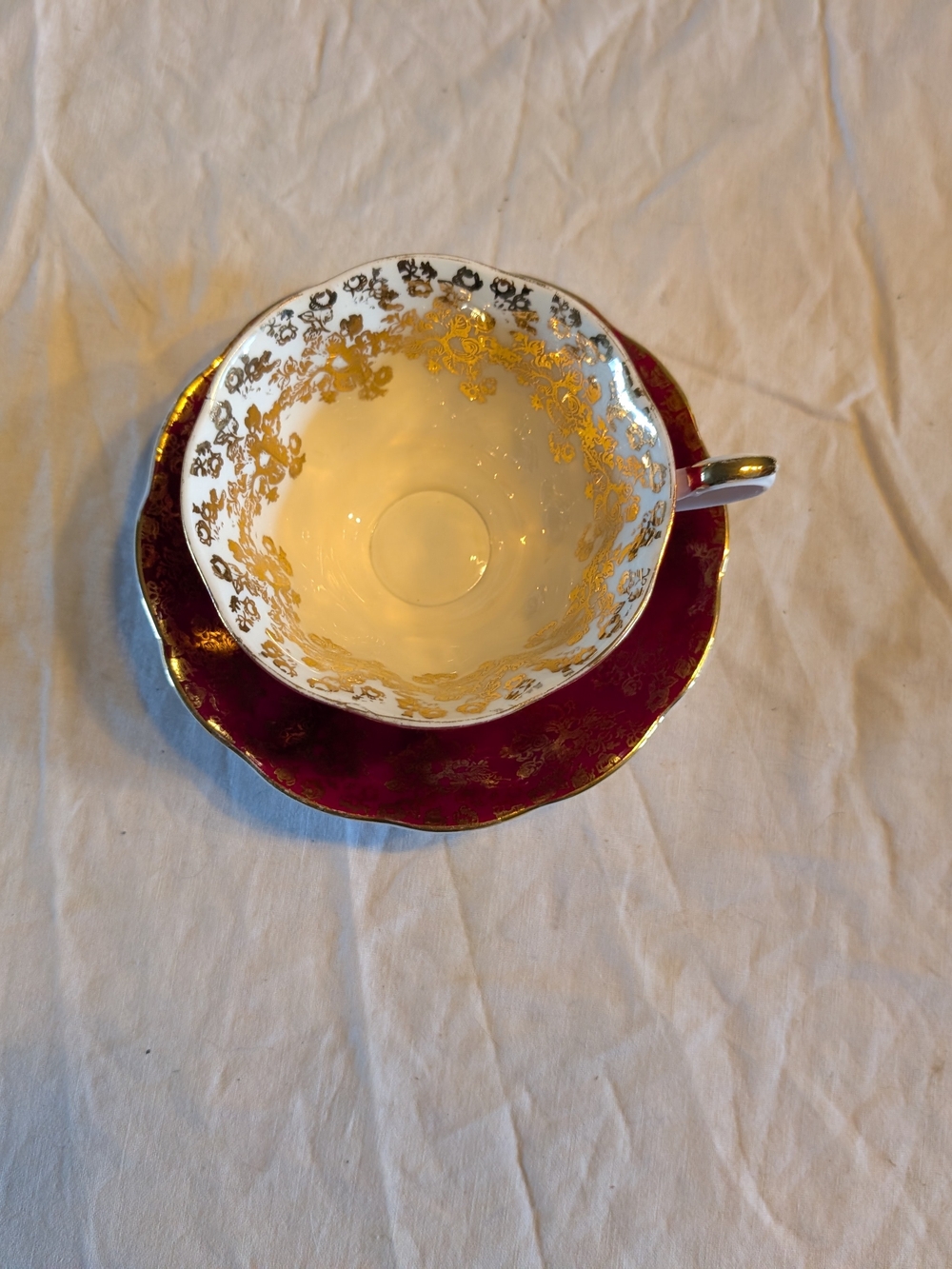 2/60$ Royal Albert Red and Gold Teacup with Saucer - Picture 6 of 8